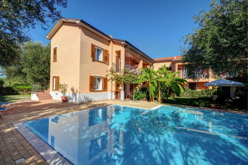 Residence Villa Andrea マリーナ・ディ・カメロータ エクステリア 写真